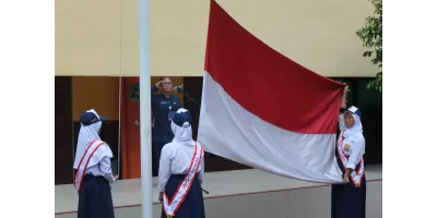 Kegiatan Upacara Bendera